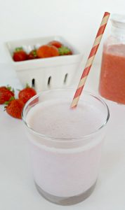 DIY Homemade Strawberry Milk