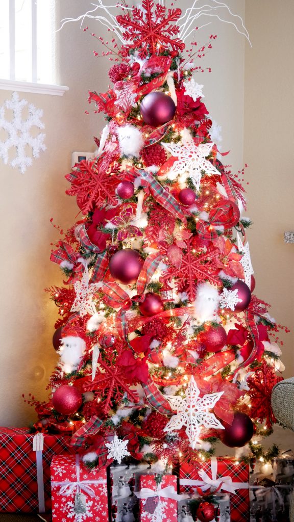 Red and White Snowflake Christmas Tree – The Christmas Tree Blog Hop ...