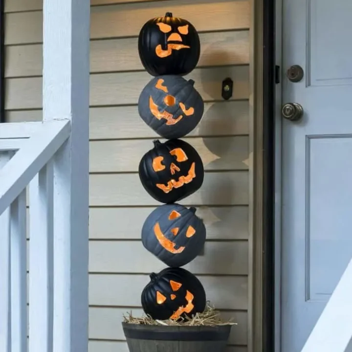 Lighted Halloween Pumpkin Topiary