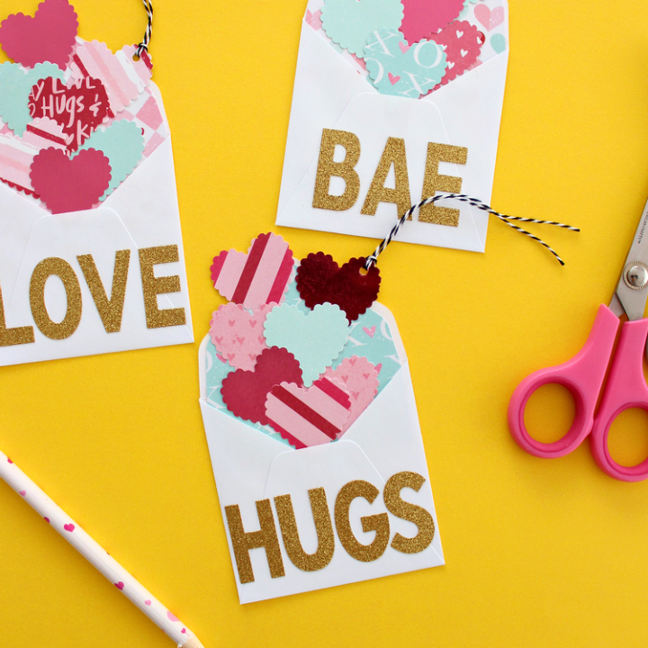 Image for EXPLODING HEARTS LARGE ENVELOPE GIFT TAGS