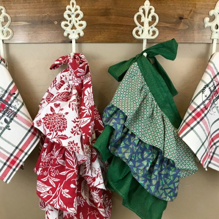 Image for Nostalgic Farmhouse Christmas Aprons & Towels You Can Make