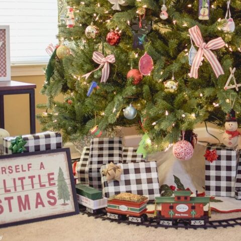 Image for A Simple Rustic Christmas Tree [Blog Hop]