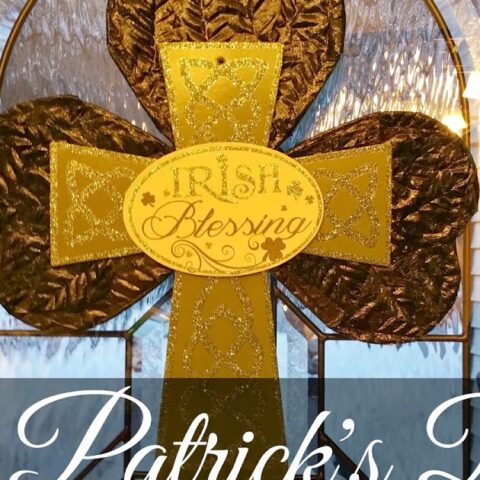 Image for St. Patrick's Day Door Hanger - Wall Plaque