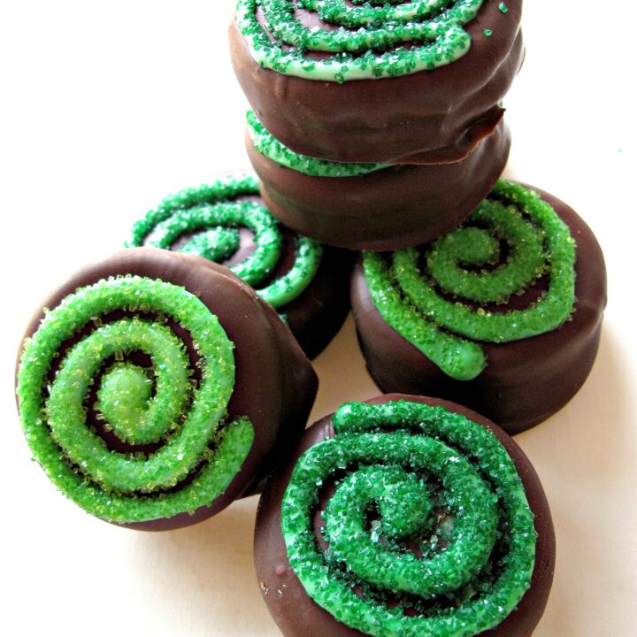 Image for St. Patrick's Day Chocolate Covered Oreos