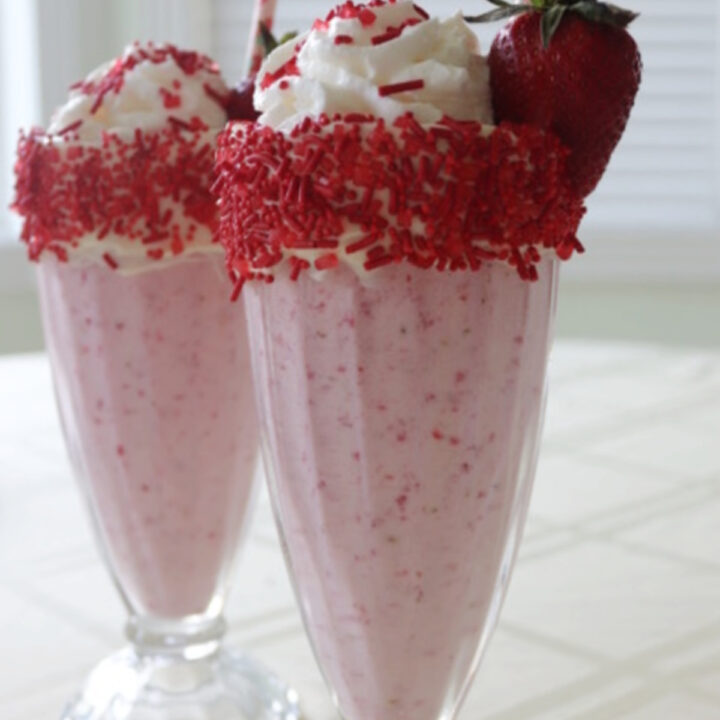 Image for Easy Fresh Strawberry Milkshake