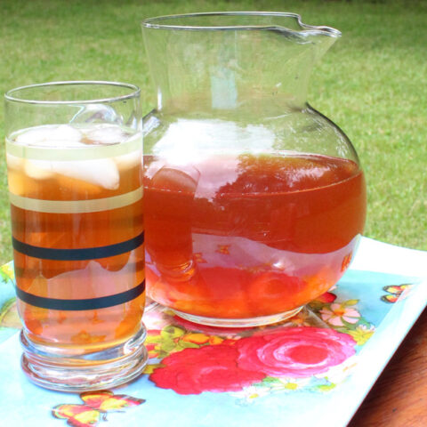 Image for Easy and fabulous peach tea for summer socials