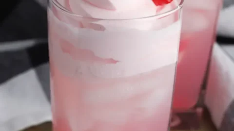 Pink Lemonade Recipe (Naturally Pink, Sugar-Free)