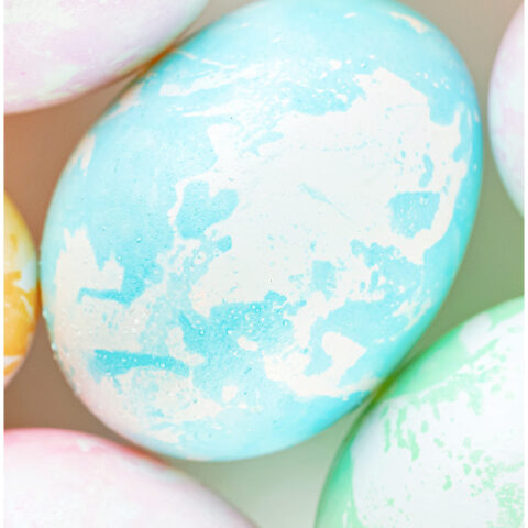 How to Marble Easter Eggs