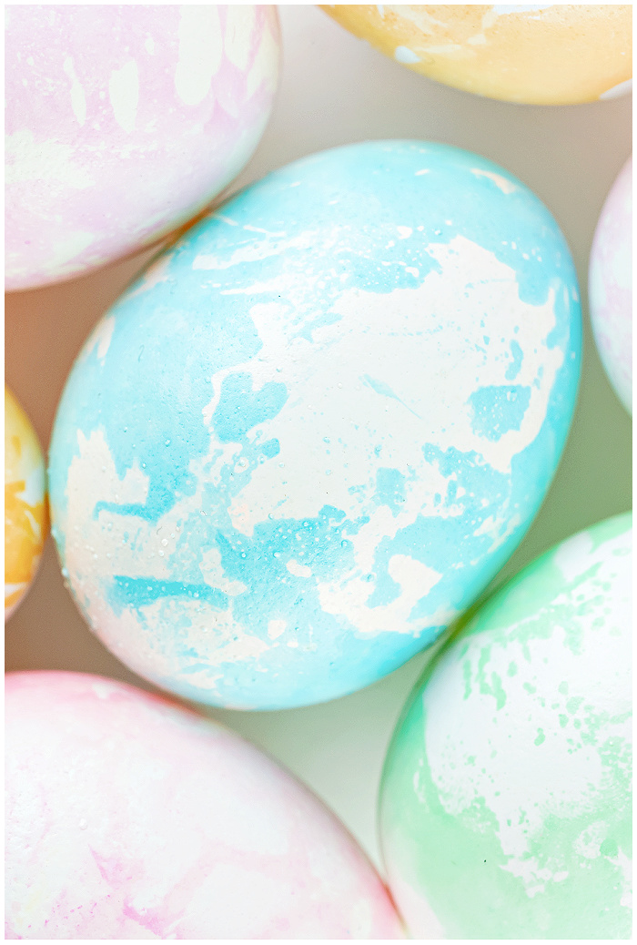 How to Make Marbled Easter Eggs